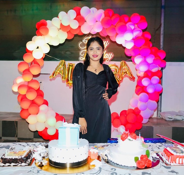 Alvira Mir while celebrating her birthday